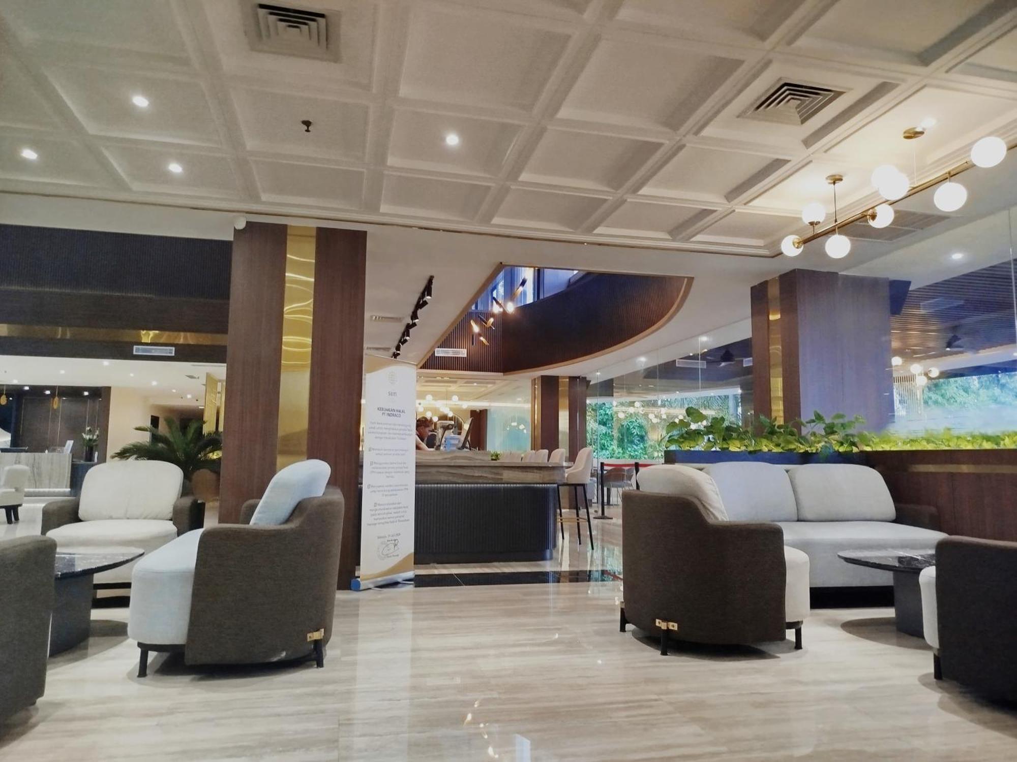 The Sun Hotel Sidoarjo Luaran gambar