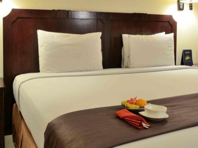 The Sun Hotel Sidoarjo Luaran gambar