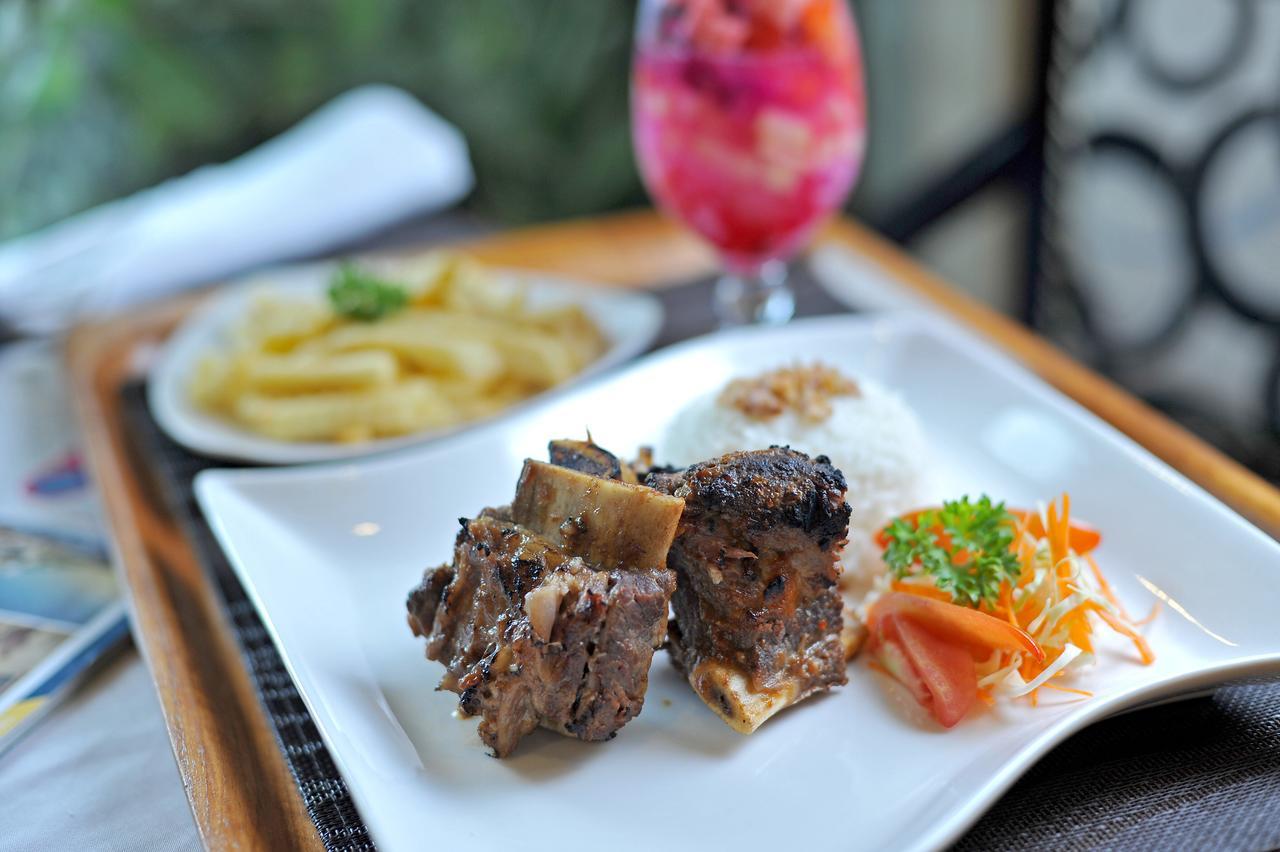 The Sun Hotel Sidoarjo Luaran gambar