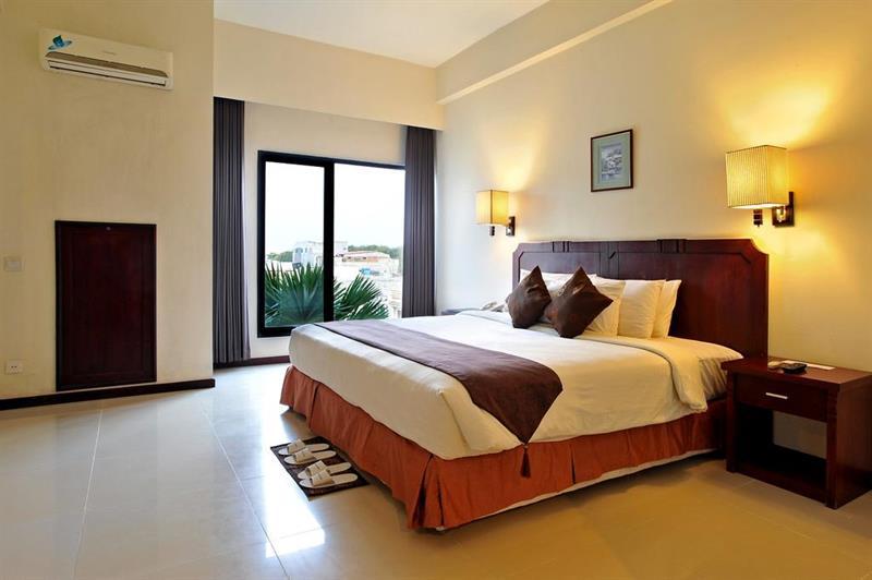 The Sun Hotel Sidoarjo Luaran gambar