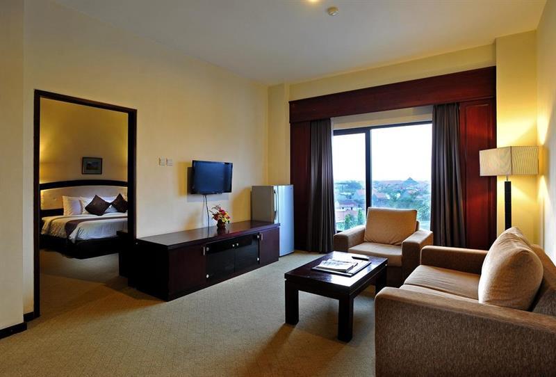 The Sun Hotel Sidoarjo Luaran gambar